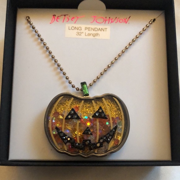 Betsey Johnson Gold Tone 3D Acrylic Pumpkin Pendant Necklace NIB - Picture 3 of 13